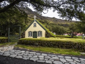 Cemetery, Hofskirkja, Peat Church, Öræfi Region, South Iceland, Iceland, Europe