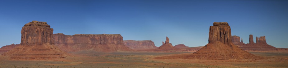 Panorama of Monument Valley as seen from Artist Point, Arizona