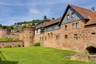 Das Jerusalemer Tor (Untertor) in der historischen Altstadt von Büdingen im Wetteraukreis, Hessen