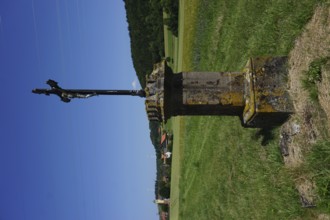 Crossroads near Melchingen in the Swabian Alb