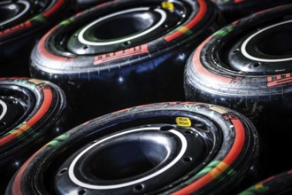 MELBOURNE, AUSTRALIA, MARCH 20: Atmosphere in pitlane before the 2024 Australian Grand Prix at
