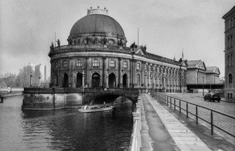 Germany, Berlin, 08.04.1991, Museum Island, Bode Museum, (Kaiser-Friedrich-Museum),