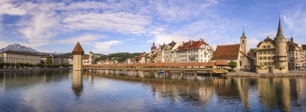 Lucerne panorama city skyline and Chapel Bridge, Lucerne (Luzern), Switzerland, Europe