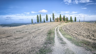 An image of a beautiful house in Tuscany Italy