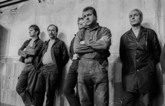 Germany, Kahla, 20.12.1991, Kahla porcelain factory, workforce (workers) at the works meeting,