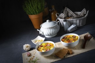 Savoury pea soup according to grandma's recipe