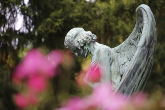 Mourning Angel Bronze Rosenhöhe Darmstadt, Mourning