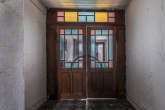 The swing door in the former Brunner staff house, which has since been demolished, Honau, Lucerne,