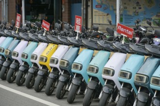 Scooter hire, Hamasen, Gushan District, Kaohsiung, Taiwan, Asia
