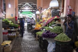 Fruit and vegetable market, market hall, old town, Port Louis, Indian Ocean, island, Mauritius,