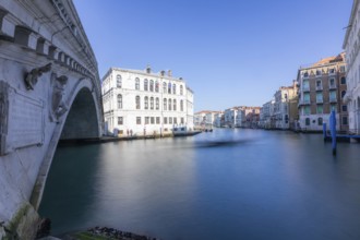View over the Grand Canal, Rialto Bridge, long exposure, Venice, Veneto, Italy, Europe