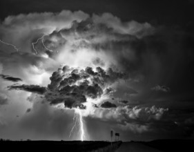 Lightning Storm Clouds Canada Saskatchewan Dramatic Summer
