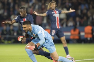 Football match, Ousmane DEMBELE Paris Saint Germain and goalkeeper Paulo GAZZANIGA Girona FC in a