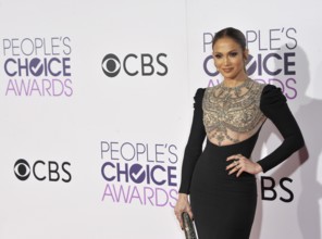 Jennifer Lopez at the People's Choice Awards 2017 held at the Microsoft Theater in Los Angeles, USA