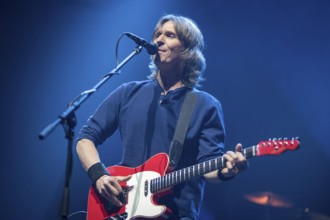 Wroclaw, Poland. 27th February, 2018. Concert of band Dire Straits Experience. Picture: guitarist