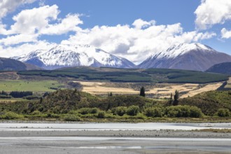 An image of the Mountain Alps scenery in south New Zealand