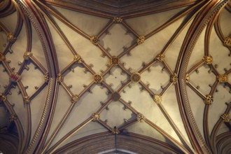 Vault in the north aisle, St., Sankt, Saint