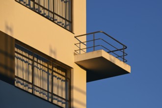 Bauhaus studio house with balconies, Dessau, Saxony-Anhalt, Germany, Europe