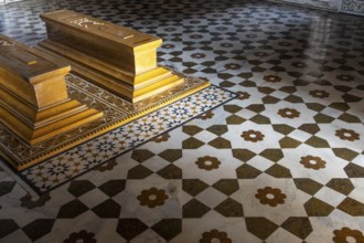 Tomb of I'timad-ud-Daulah, Mirza Ghiyas Beg, a high official in the Mughal Empire. Surrounded by