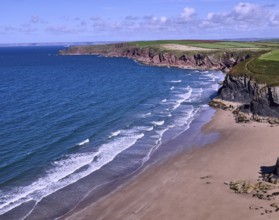 Musselwick Sands are on the Pembrokeshire Coastal Path