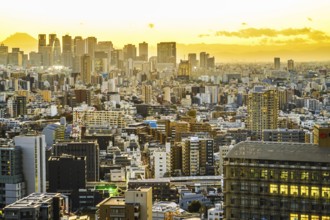Sunset from the Bunkyo Civic Center. Shooting Location: Tokyo metropolitan area