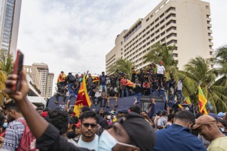 COLOMBO, SRI LANKA: 9th July 2022: Hundreds of people gather by the World Trade Center and Old