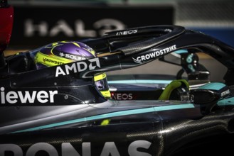 MELBOURNE, AUSTRALIA, MARCH 24: Lewis Hamilton of Great Britain drives the Mercedes AMG Petronas F1