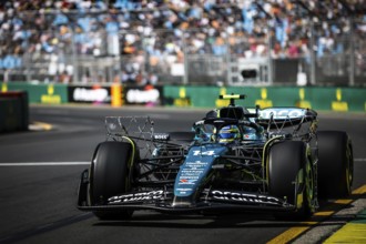 MELBOURNE, AUSTRALIA, MARCH 22: Fernando Alonso of Spain drives the Aston Martin AMR24 Mercedes