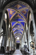 Interior view of the Gothic basilica, construction began at the end of the 13th century, Santa