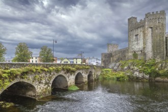 Bridge and castle in Cahir town, Ireland, Europe