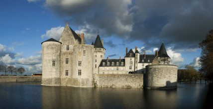 Panoramic of the castle of Sully-Sur-Loire, Loiret, Centre-Val de Loire, France, Europe