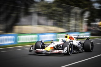 MELBOURNE, AUSTRALIA - MARCH 15: Isack Hadjar of France drives the Visa Cash App Racing Bulls F1