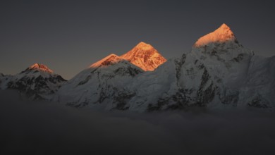 Mount Everest and Nuptse at sunset, view from Kala Patthar, Nepal, Asia