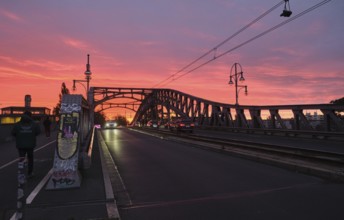 Germany, Berlin, 15.09.2024, Bösebrücke, S-Bahn station Bornholmer Straße, sunset, Europe