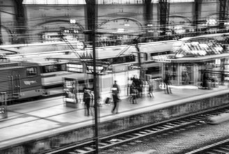 People at the main station