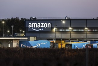 Amazon logistics centre in Waltersdorf, 24.10.2024. amzon has 21 logistics centres in Germany,