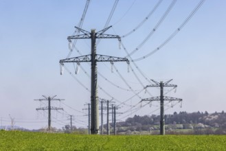 New power line from Birkenfeld to Ötisheim in the Enzkreis district. 14 kilometre long 380 kV line