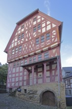 Germany's oldest half-timbered house built in 1289, record, oldest, historic, Römer 2-4-6, Old
