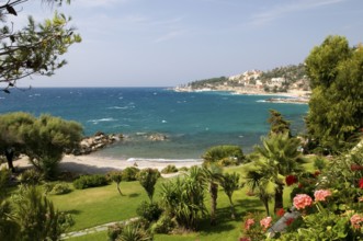 Bay, Bordighera, Italian Riviera, Ligurian Sea, Liguria, Italy
