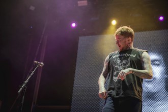 Frank Carter, singer of the Sex Pistols ft. Frank Carter live in the Berlin Zitadelle Spandau on 04