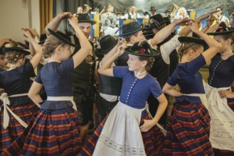 Traditional traditional costume anniversary of the Trachtenverein Schliersee Stamm 1888, dance in