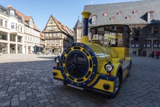 Tourist train in front of a historic backdrop, town hall, Quedlinburg, Saxony-Anhalt, Germany