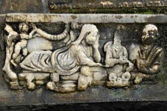 Relief frieze on the Fontana della Rometta e di Roma fountain, Renaissance garden of the Villa
