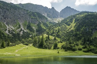Lower Gaißalpsee, behind Rubihorn, near Oberstdorf, Oberallgäu, Allgäu Alps, Allgäu, Bavaria,