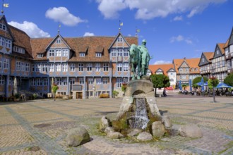 Town market, market square with town hall and monument to Duke August the Younger, Wolfenbüttel,