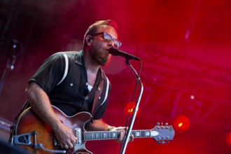 Dan Auerbach, singer/guitarist, from THE BLACK KEYS live at Zitadelle Spandau on 01.07.2025
