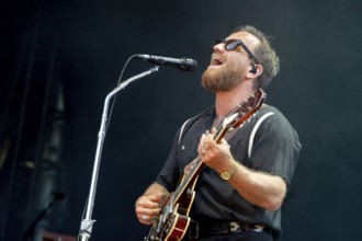Dan Auerbach, guitarist, singer, The Black Keys, Rock, Blues, USA, live open air at the Citadel