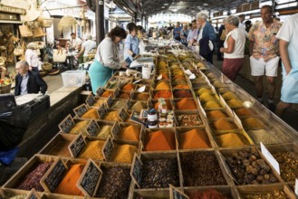 Market stall with spices, market hall, Marche Provencal, Antibes, Provence Alpes Côte d'Azur, South