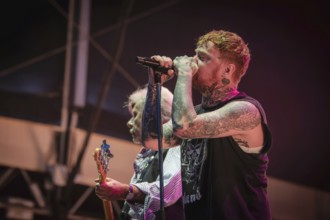 Frank Carter, singer of the Sex Pistols ft. Frank Carter live in the Berlin Zitadelle Spandau on 04