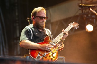 Dan Auerbach, singer/guitarist, from THE BLACK KEYS live at Zitadelle Spandau on 01.07.2025